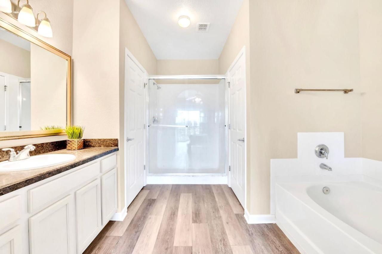 2Br Condo - W Hot Tub & Pool - Near Disney ออร์ลันโด ภายนอก รูปภาพ